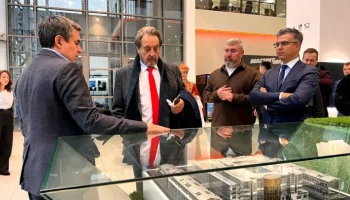 Эррол Маск нашел замену Илону: отец миллиардера зачастил в Казань за чак-чаком и IT-гениями